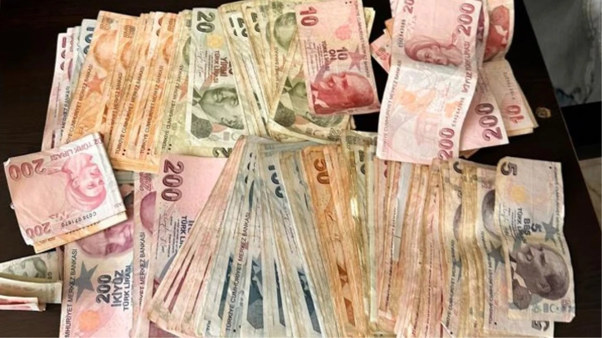 “Hastaneye gideceğim” diye vatandaşlardan para isteyen dilencinin üzerinden 23 bin TL çıktı